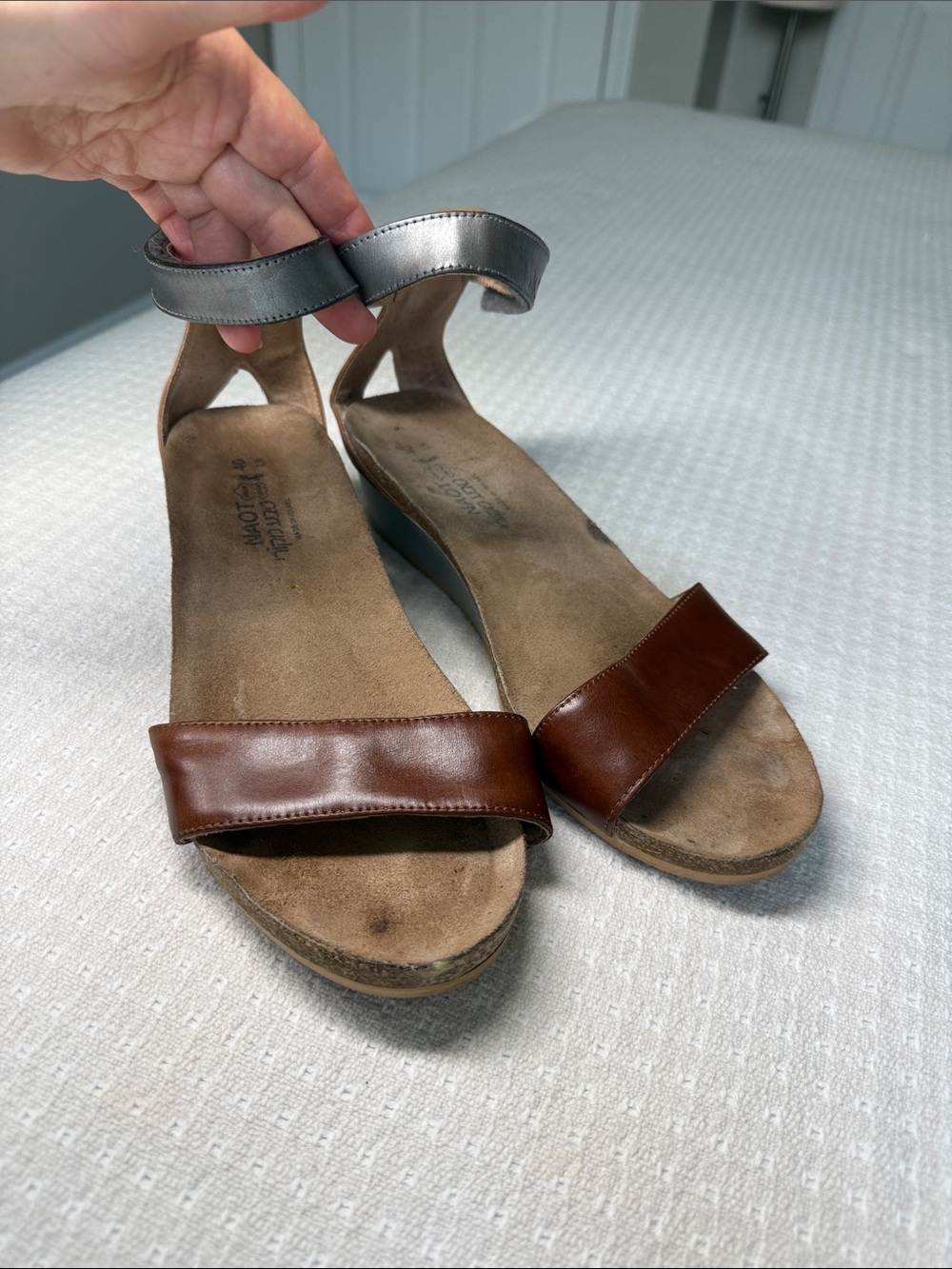 Naot tan brown and silver leather wedge sandals size 40